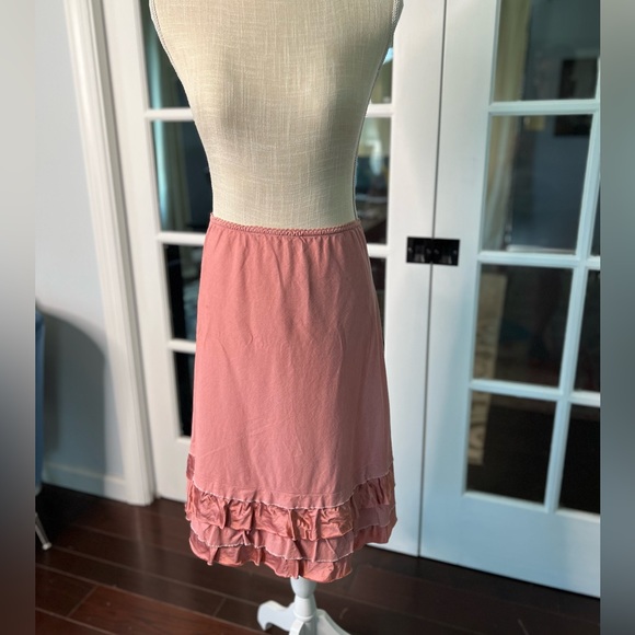 ANTHROPOLOGIE elastic-waist skirt with ruffles, coral, size S - Picture 5 of 7